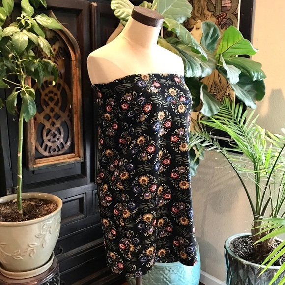 LuLaRoe floral Cassie skirt - Picture 3 of 6